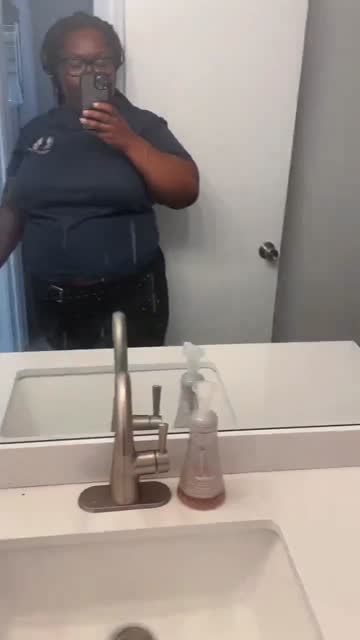 A clean mirror & sink can change everything (tap to play)